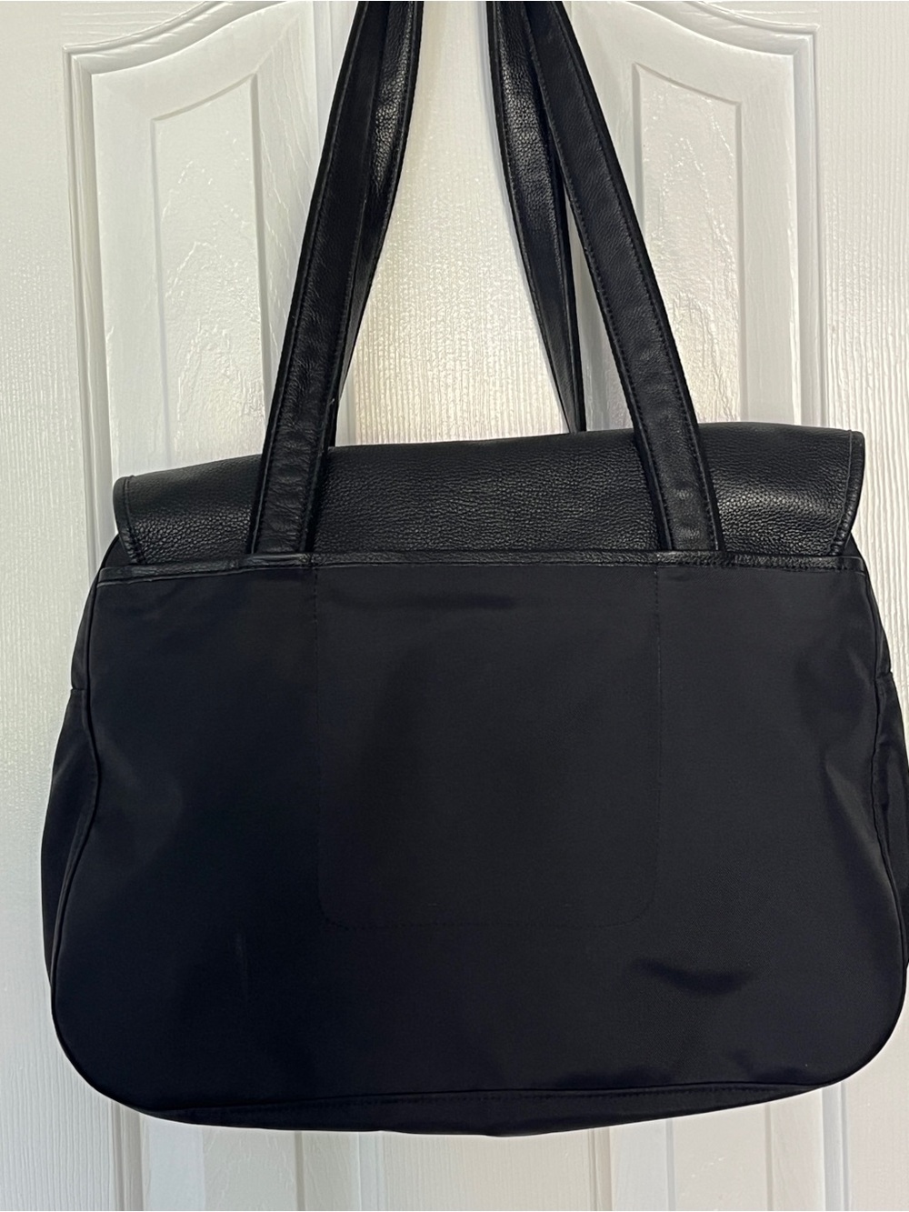 Longchamp Women's Messenger Bag - Picture 2 of 9